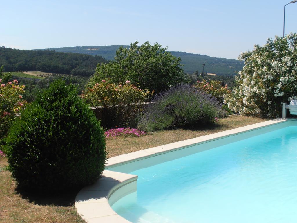 Le Seminaire Bed and Breakfast Roussas Buitenkant foto