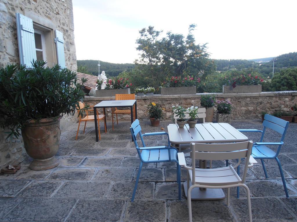 Le Seminaire Bed and Breakfast Roussas Buitenkant foto