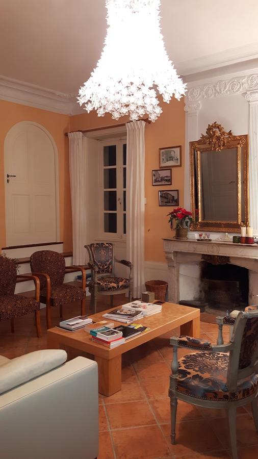 Le Seminaire Bed and Breakfast Roussas Buitenkant foto